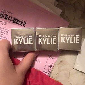 Kylie cosmetics holiday creme eyeshadows